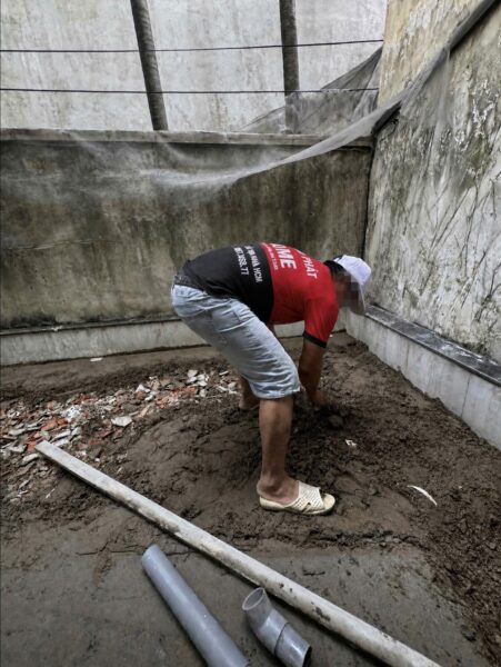 Khảo sát hiện trạng sàn nhà trước khi sửa chữa Khảo sát hiện trạng sàn nhà trước khi sửa chữa